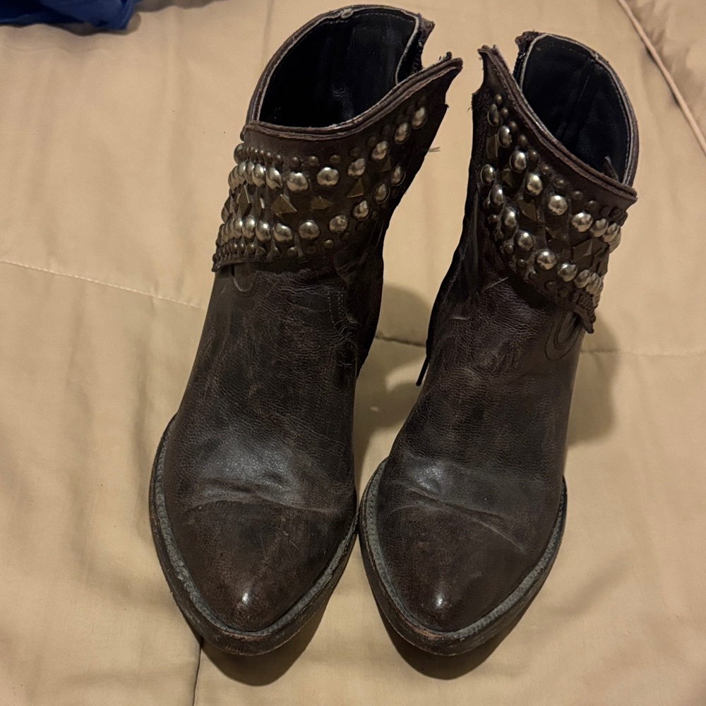 Belinda  Brown Ankle Boots